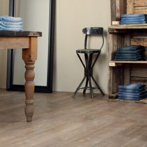 Amtico First SF3W2535 Dry Cedar 184,2 x 1219,2 mm